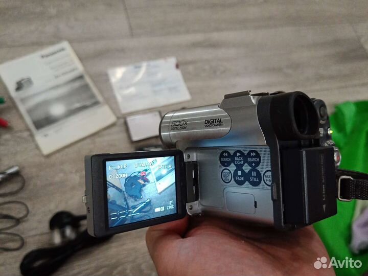 Цифровая видеокамера panasonic NV-GS30