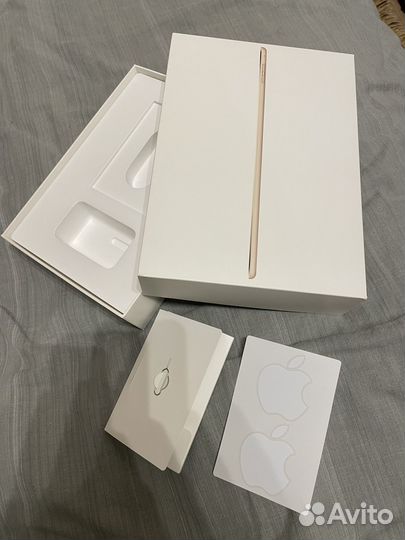 Коробка от iPad air золотой 128 Gb
