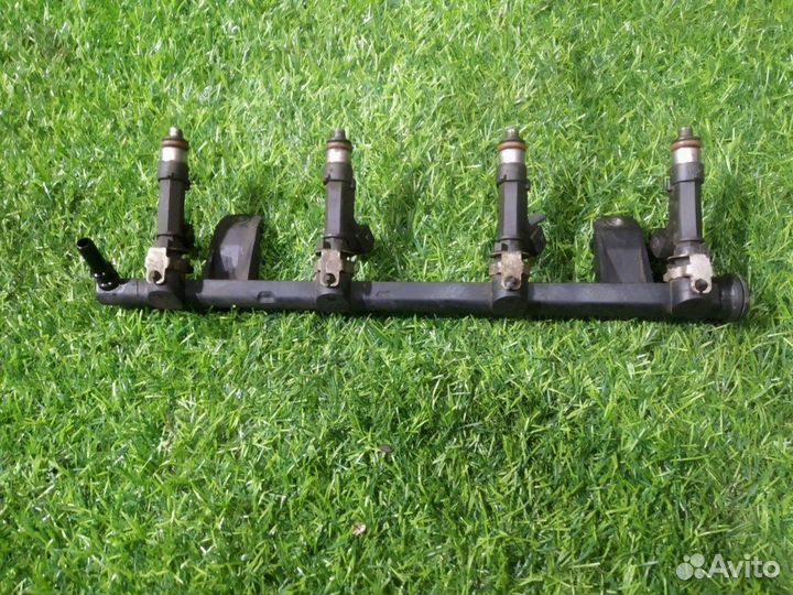 Топливная рампа Renault Logan седан 1.4 2013