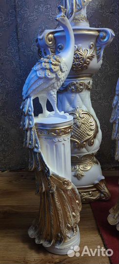 Ваза напольная павлины