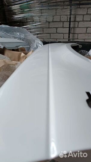 Крыло переднее правое приора белый цвет