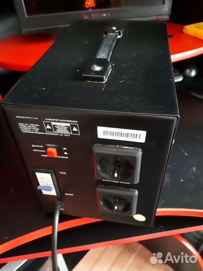 Стабилизатор напряжения 2000вт