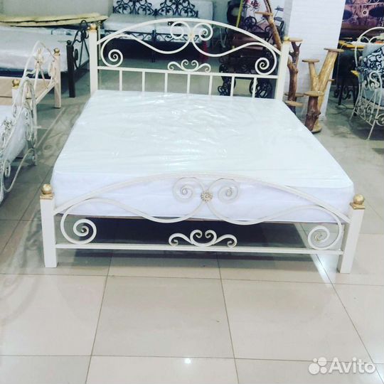 Кровати кованые