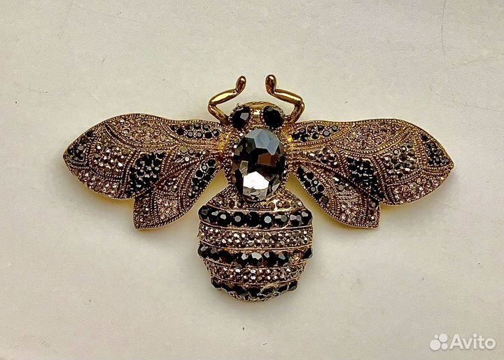Брошь крупная