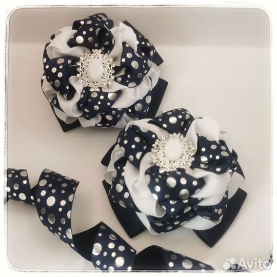 Большие школьные банты в горох