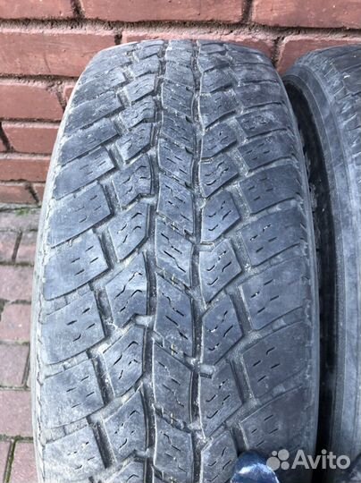 Roadstone Roadian A/T II 235/65 R17