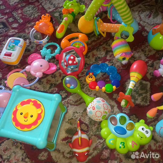 Игрушки на коляску, погремушка, грызуны