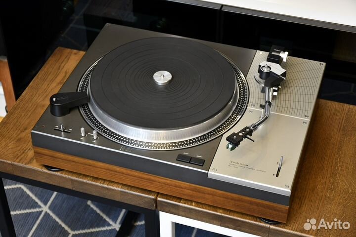 Проигрыватель винила Technics SL-1100