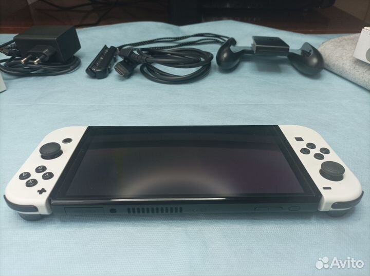 Nintendo switch oled + джойконы + чехол
