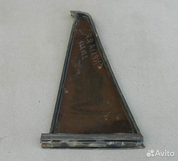 Форточка двери задней правой Nexia