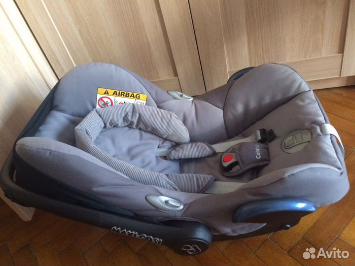 Автолюлька maxi cosi cabriofix