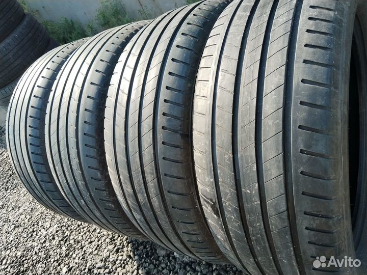 Bridgestone Alenza 001 245/50 R19