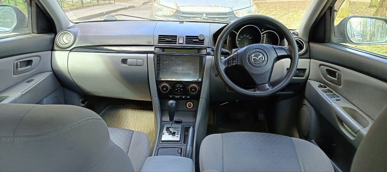 Mazda Axela: фото из отзыва