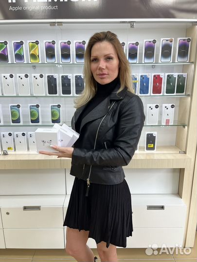 Macbook Pro 13 M2 8/512Gb. Новый. Гарантия