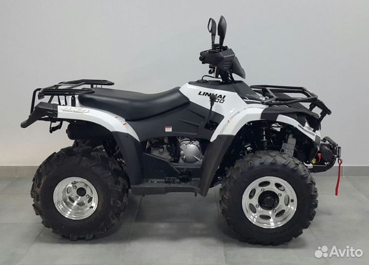 Квадроцикл Linhai Yamaha D 300 4WD белый