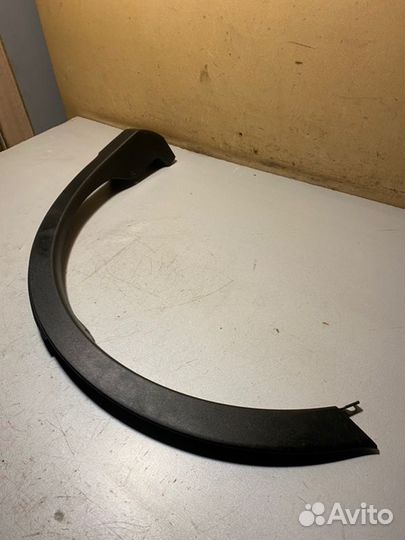 Накладка крыла задняя правая Toyota Rav4 XA40