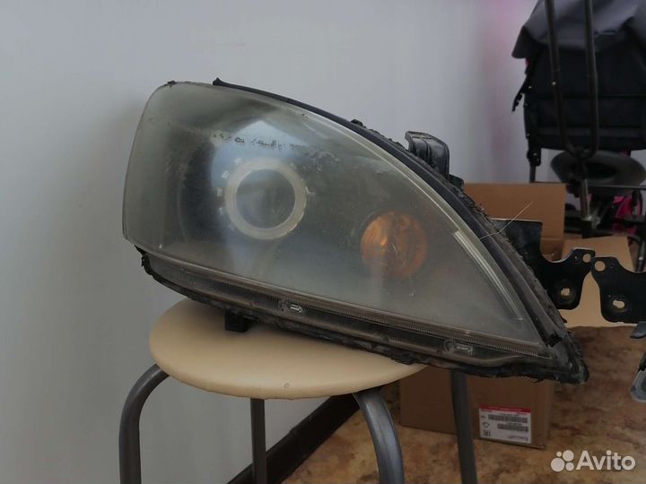 Фара mitsubishi lancer 9