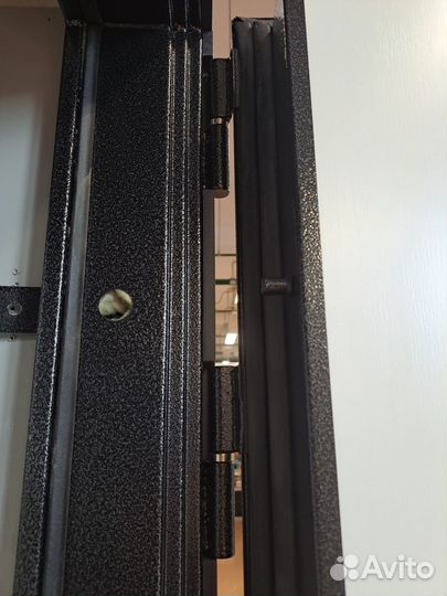 Входная дверь в квартиру Quadro