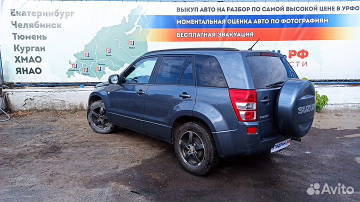 Стекло двери задней правой Suzuki Grand Vitara (JT