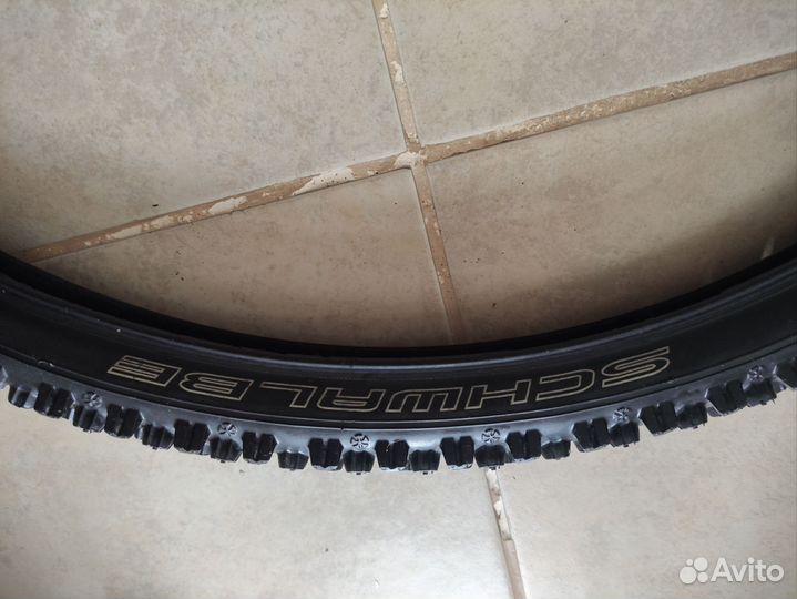 Велосипедные покрышки Schwalbe Ice Spiker 26x2.1
