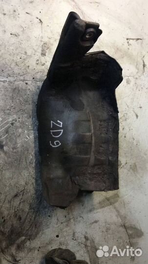 Шумоизоляция накладка двигателя Mitsubishi Pajero