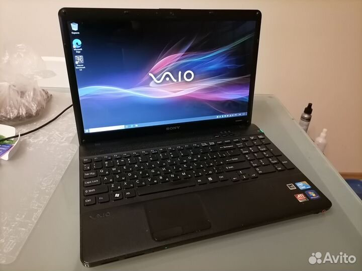 Ноутбук Sony Vaio core i3 4GB 500GB Radeon HD 5650