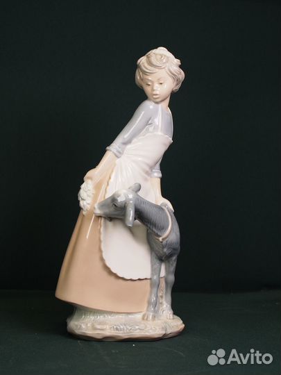 Lladro. Фарфоровая статуэтка 