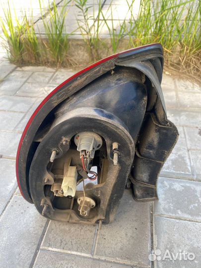 Фонарь задний правый Chevrolet Lanos седан 1.5