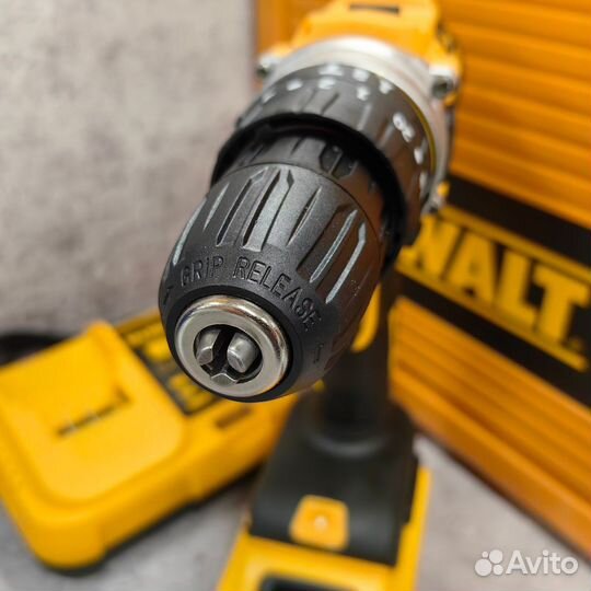 Шуруповерт dewalt бесщеточный аккумуляторный дрель