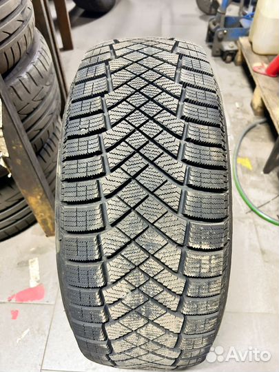 Pirelli Ice Zero FR 205/55 R16 94T