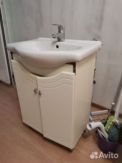 Тумба и раковина ванную бу