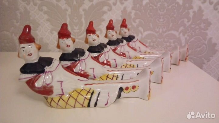 Фарфоровый клоун