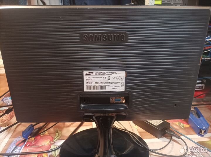 Монитор Samsung