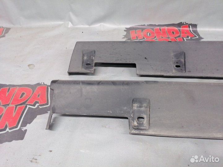 Накладка на порог Honda Cr-V RD8 K20A4 2006