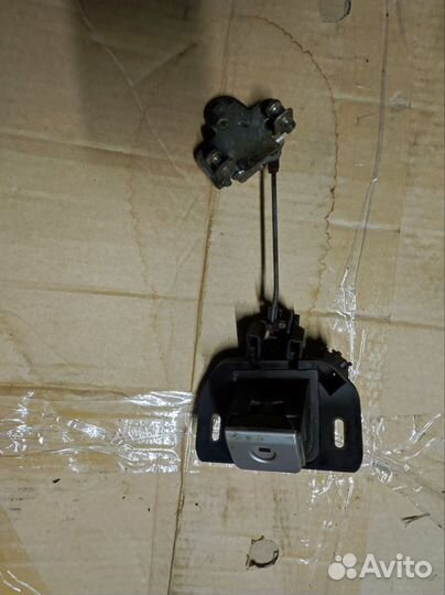 Замок крышки багажника opel vectra B