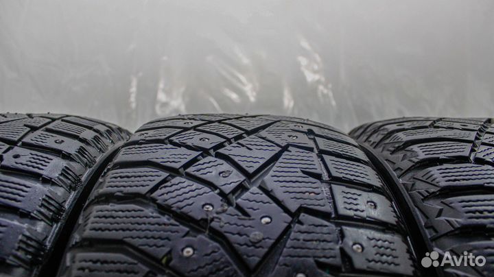 Nitto Therma Spike 205/55 R16 91T