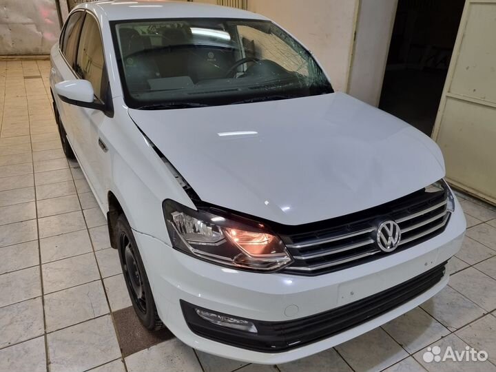 Рамка магнитолы с хромом фольксваген поло 2019 год