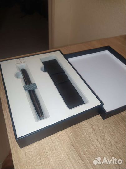 Шариковая ручка parker