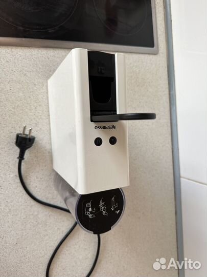 Кофеварка капсульная nespresso