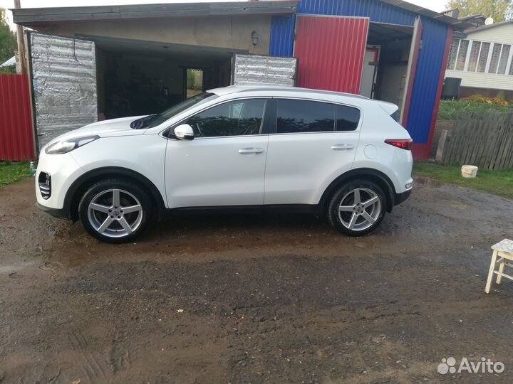 Kia Sportage 2.0 AT, 2016, 180 000 км