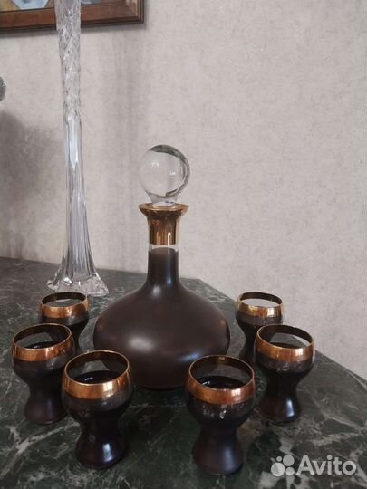 Графин и бокалы для вина стекло