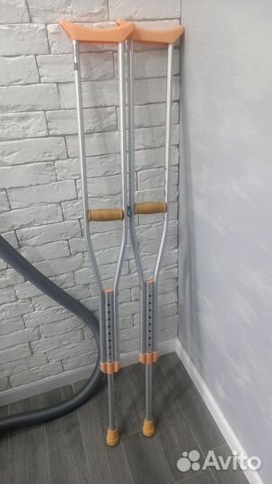 Костыли подмышечные