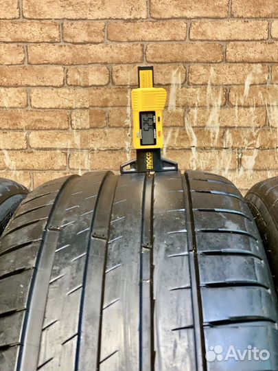 Michelin Pilot Sport 4 225/45 R19