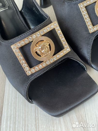 Новые босоножки 39 размер