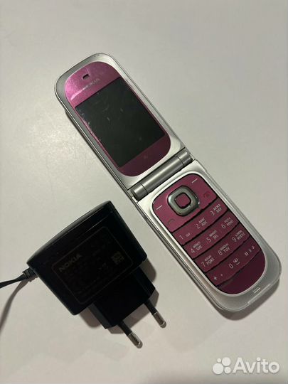 Nokia 7020