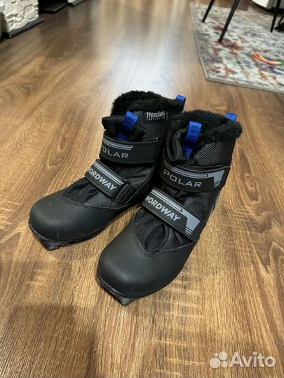 Лыжные ботинки детские 37 размер