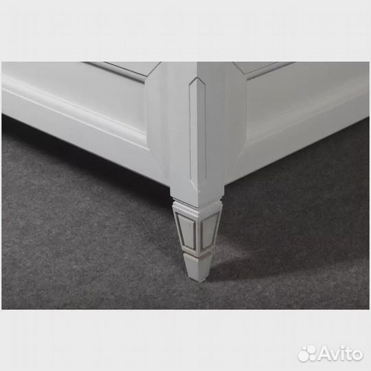 Шкаф-витрина 