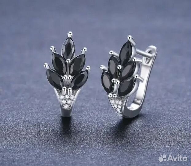 Серьги со шпинелью