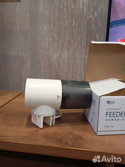 Автоматическая кормушка для рыб