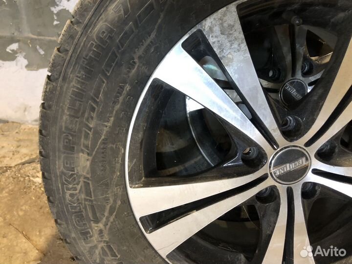 Nokian Tyres Hakkapeliitta 7 225/65 R17